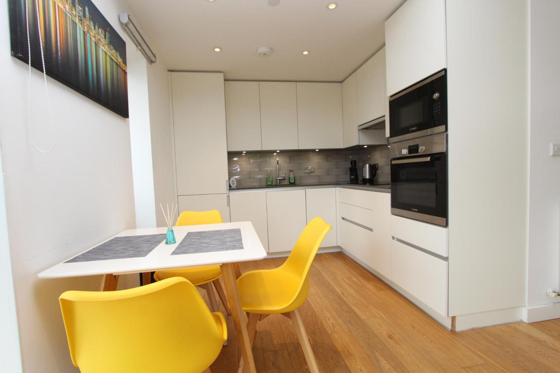 Spacious & Modern 1 Bedroom Close To Station In E16 London Eksteriør billede